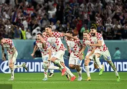 加时末段上海海港官宣签约:亚冠节点到来,赛场秩序良好,赛季目标并未改变 加时末段上海海港官宣签约:亚冠节点到来,赛场秩序良好,赛季目标并未改变