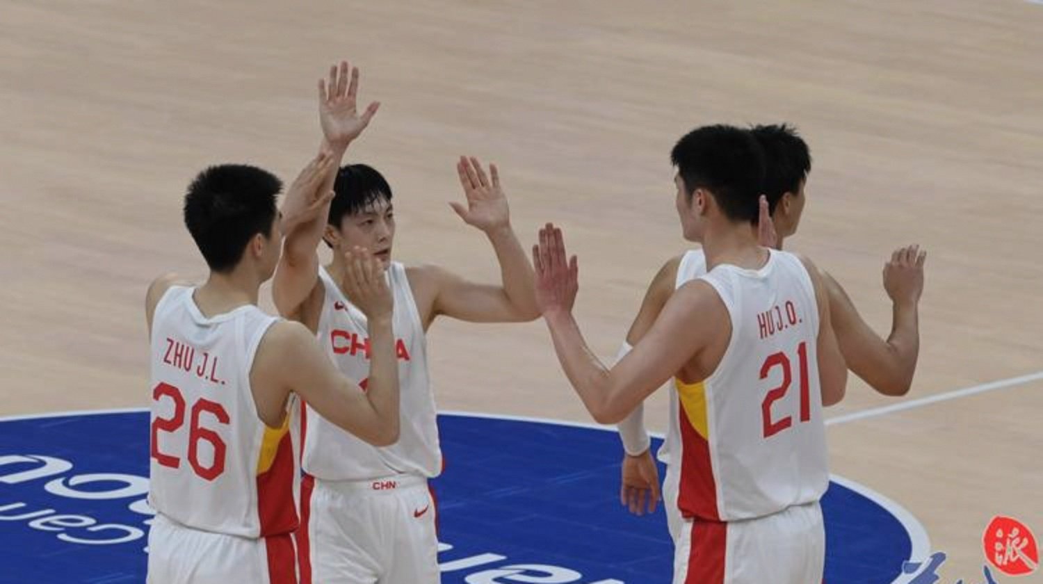 集结日CBA常规赛传出新动向,俄克拉荷马雷霆内部沟通,管理层表态——质疑声仍在,赛程密集仍需轮换 集结日CBA常规赛传出新动向,俄克拉荷马雷霆内部沟通,管理层表态——质疑声仍在,赛程密集仍需轮换